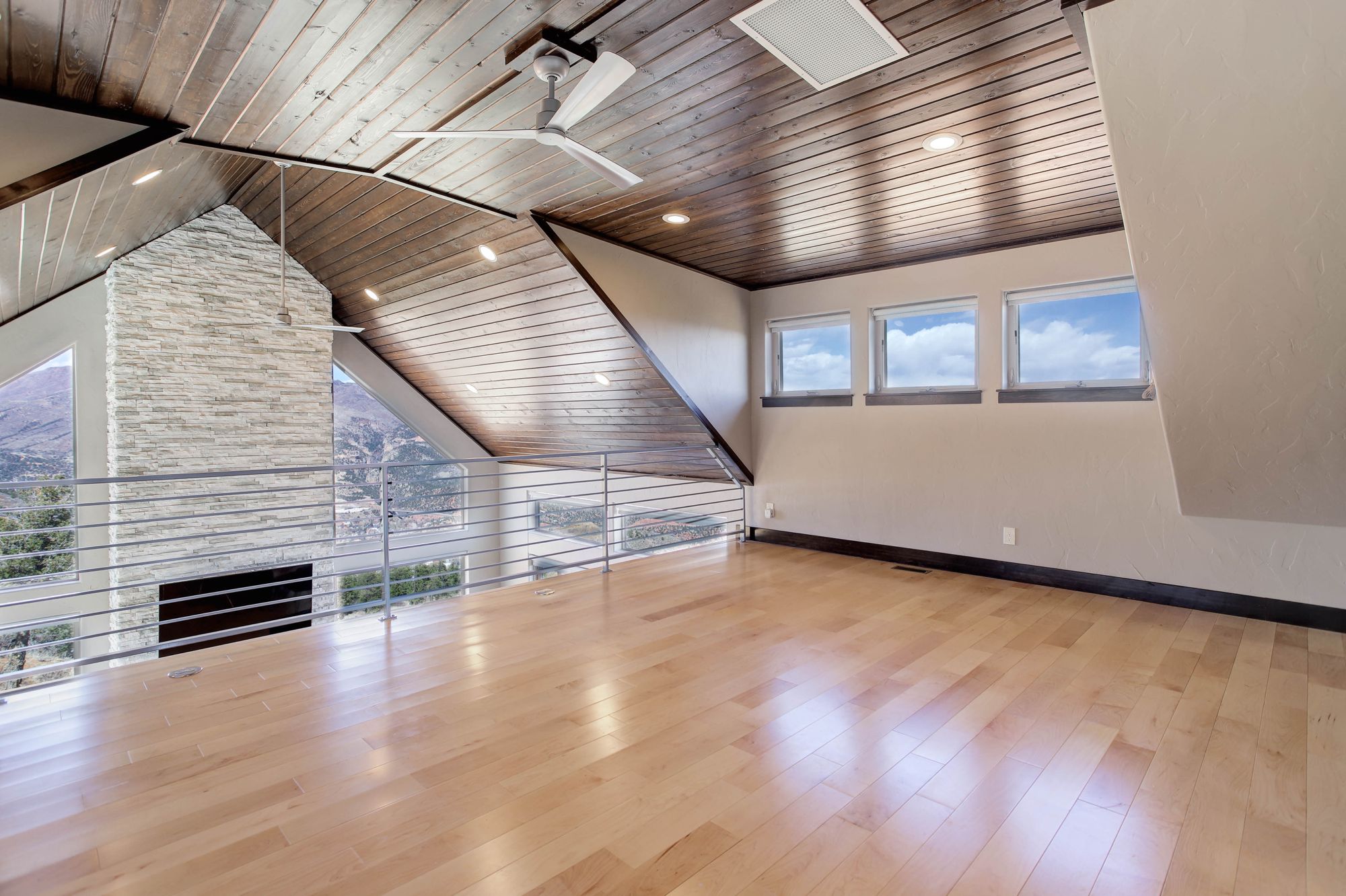 645 Sugarloaf Summit Road — photo 10