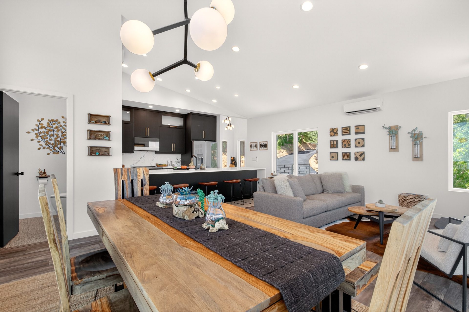 555 Sunrise Peak Road — photo 9