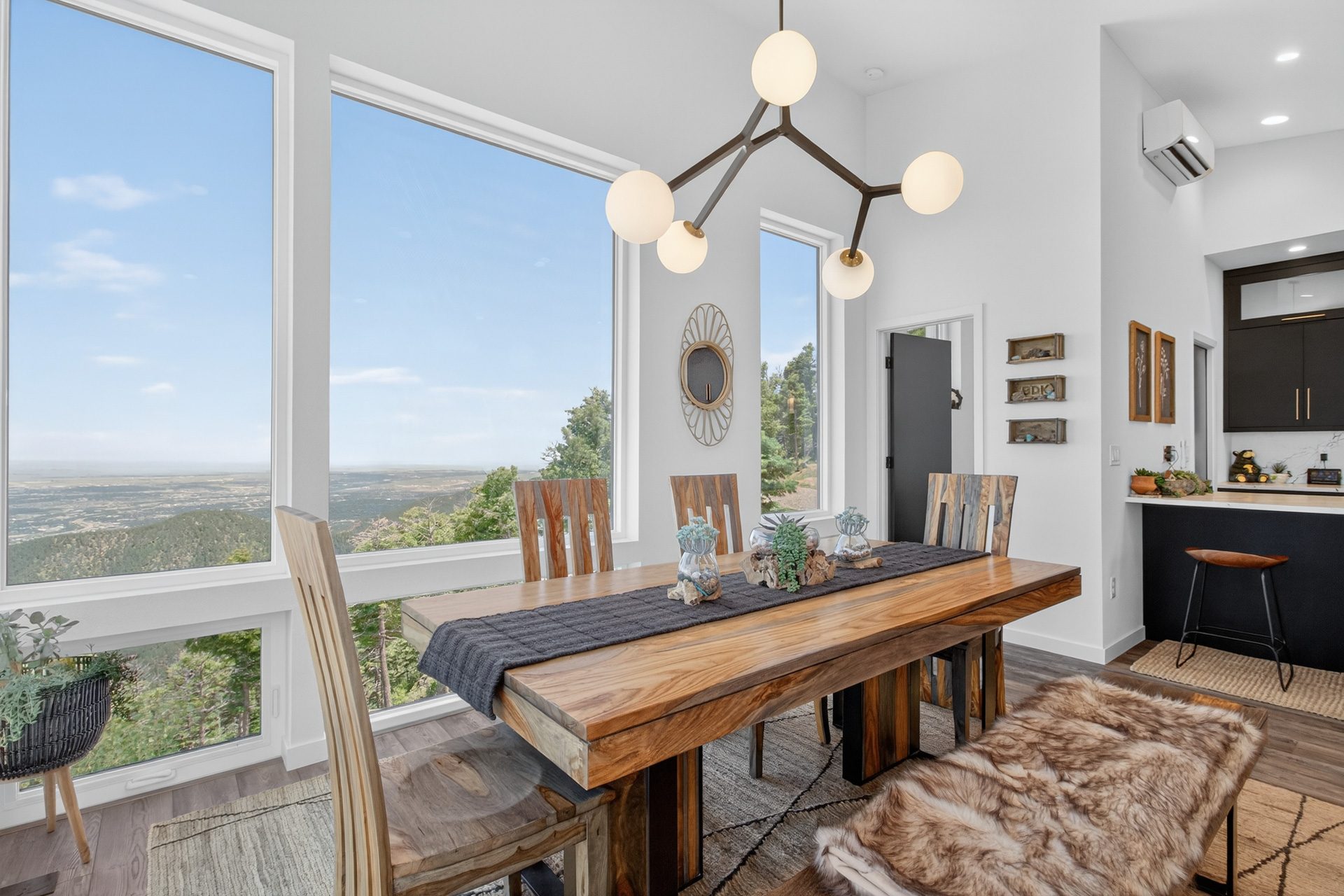 555 Sunrise Peak Road — photo 10